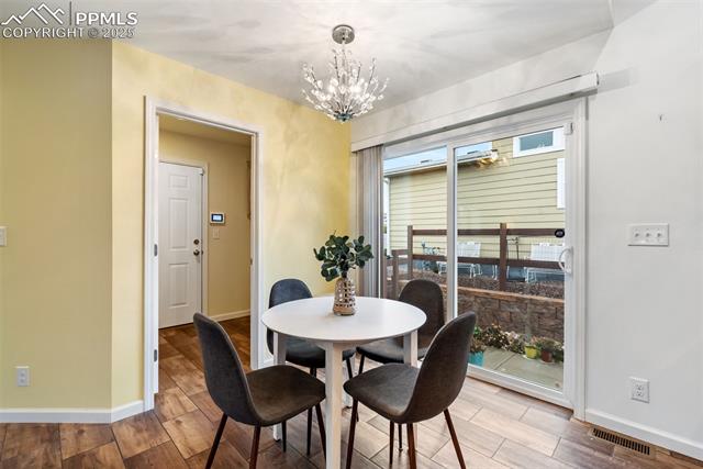 4327 Kingfisher Point