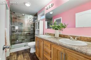 4327 Kingfisher Point