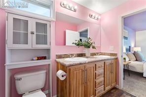 4327 Kingfisher Point