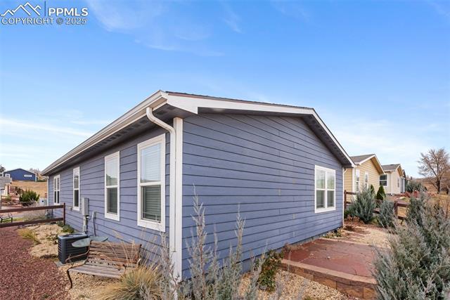 4327 Kingfisher Point