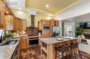 4327 Kingfisher Point