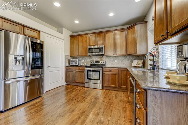 5770 Wolf Village Drive