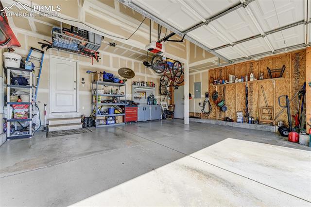 5770 Wolf Village Drive