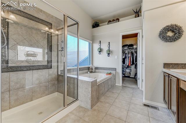 5770 Wolf Village Drive