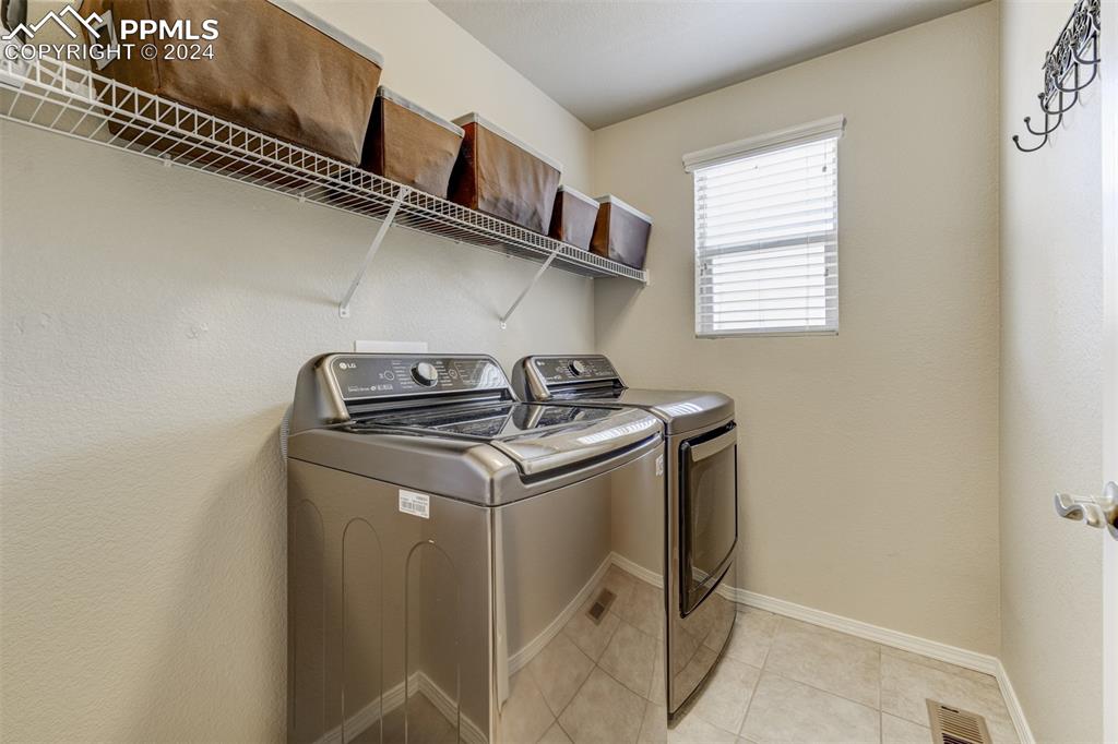 5770 Wolf Village Drive