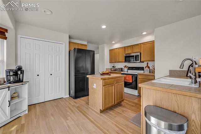 4519 Fencer Road