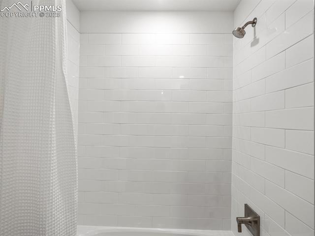 888 Beckton Heights