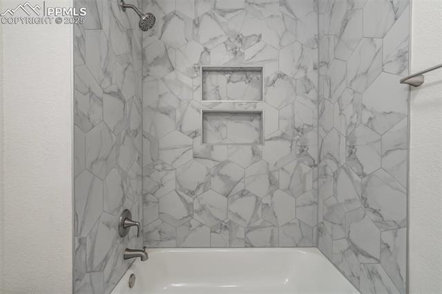 8131 Snow Bowl Heights