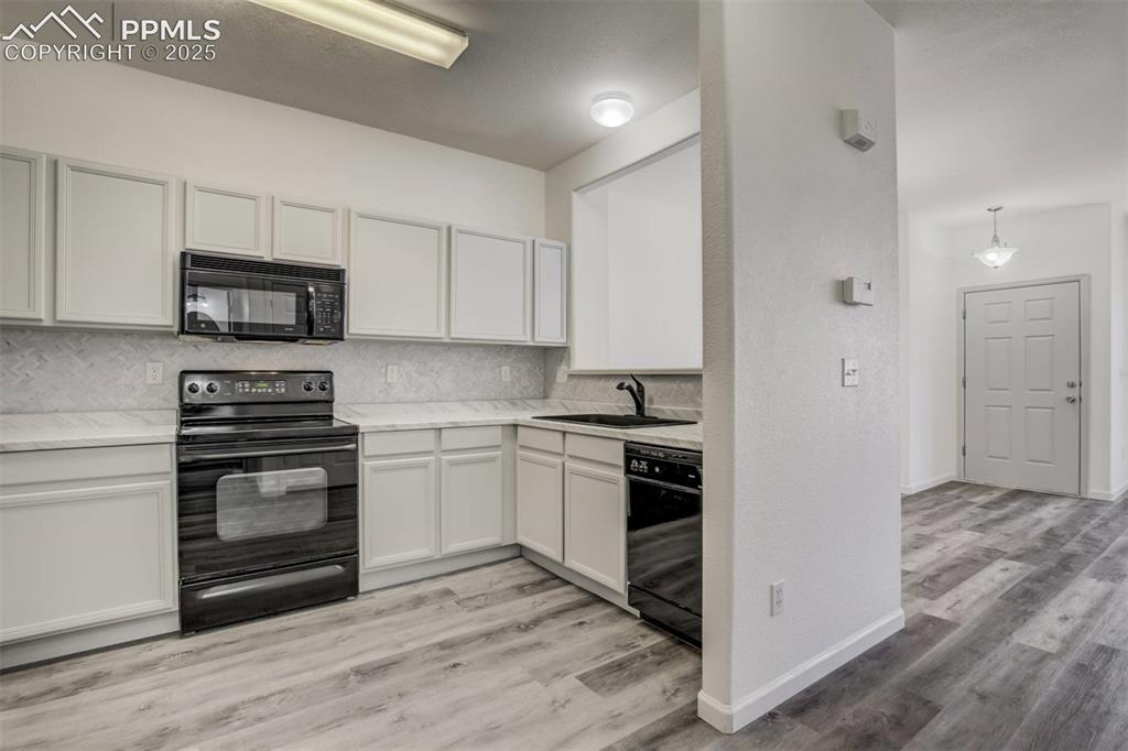 8131 Snow Bowl Heights