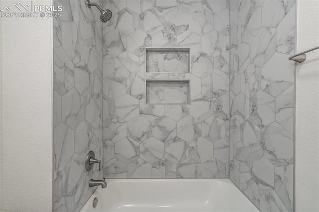 8131 Snow Bowl Heights