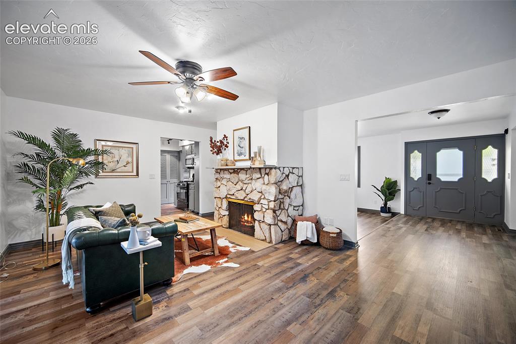 483 Crystal Hills Boulevard