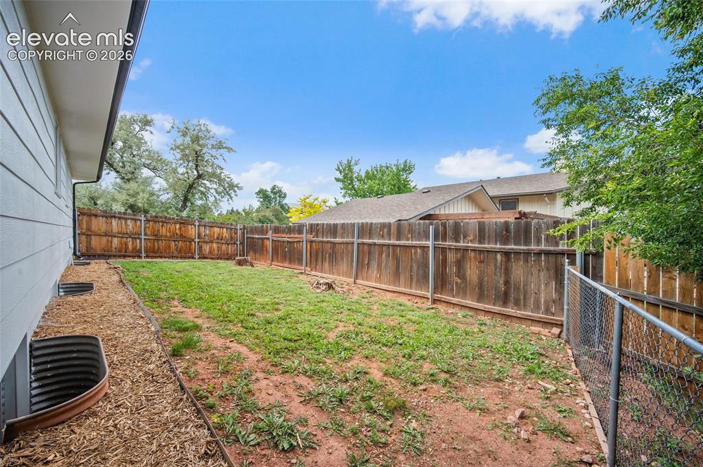 483 Crystal Hills Boulevard
