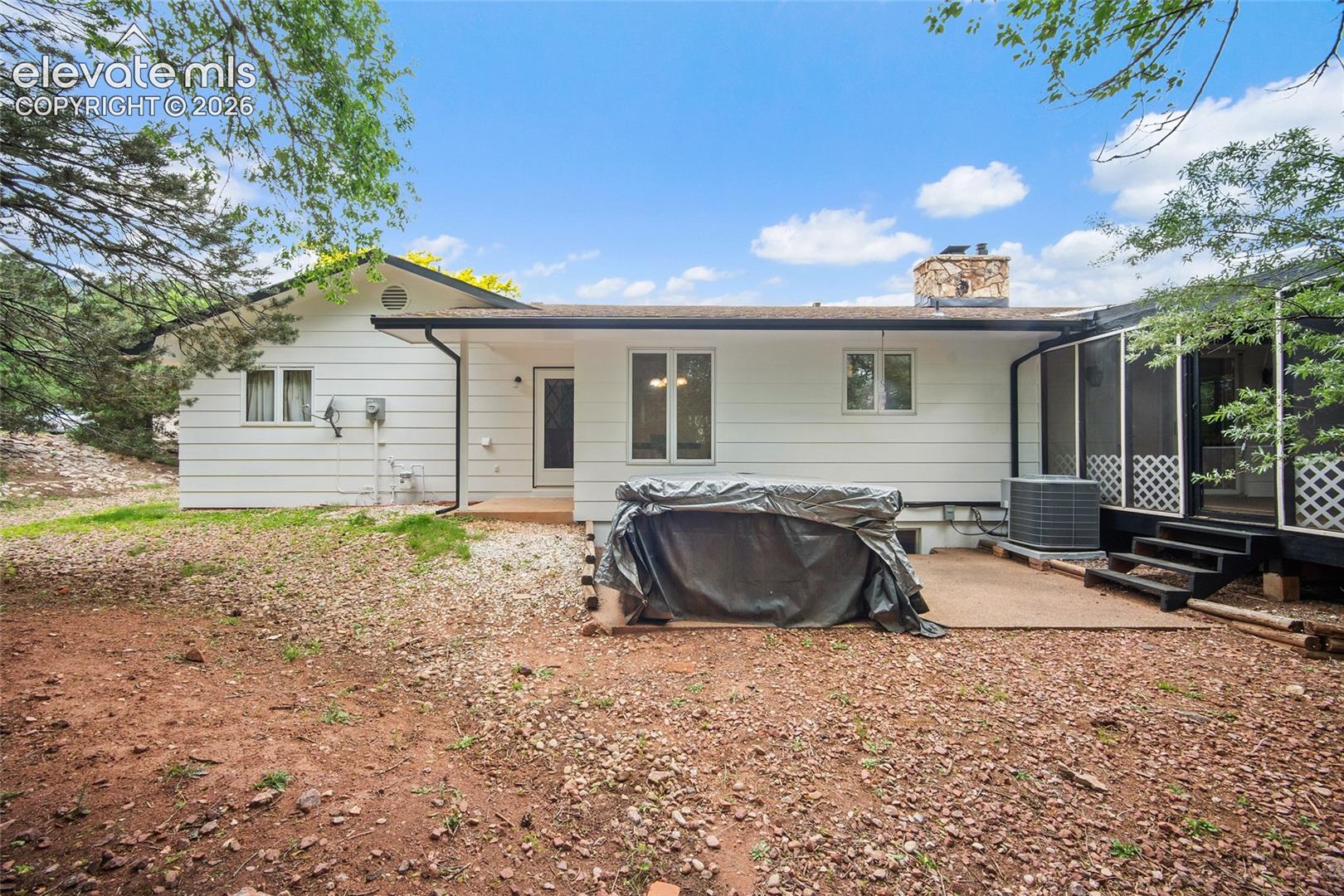 483 Crystal Hills Boulevard