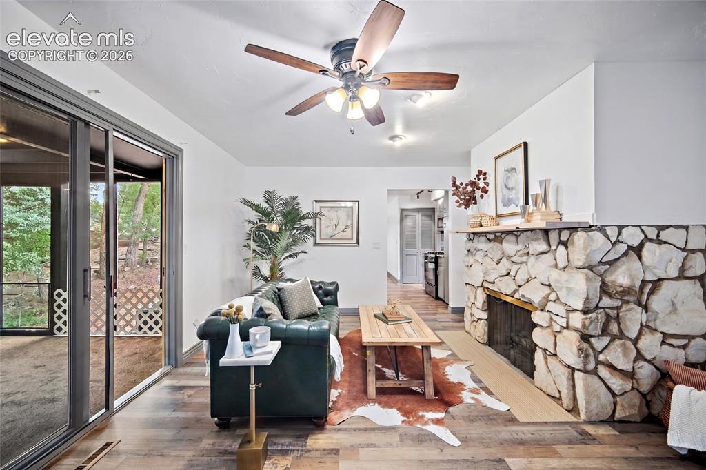 483 Crystal Hills Boulevard