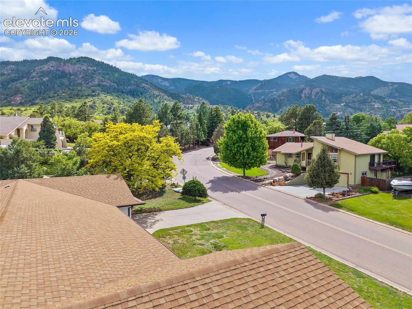 483 Crystal Hills Boulevard