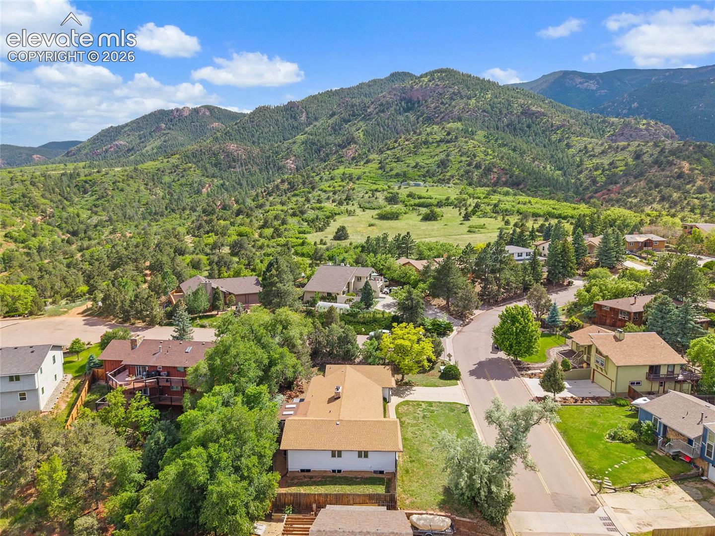 483 Crystal Hills Boulevard