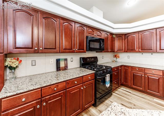 9506 Hollydale Court