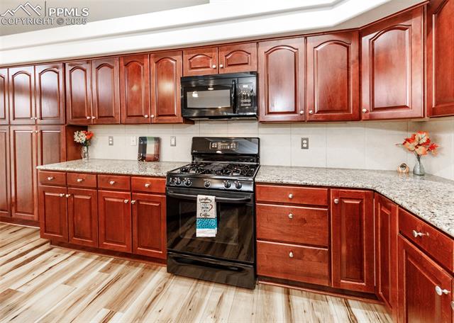 9506 Hollydale Court