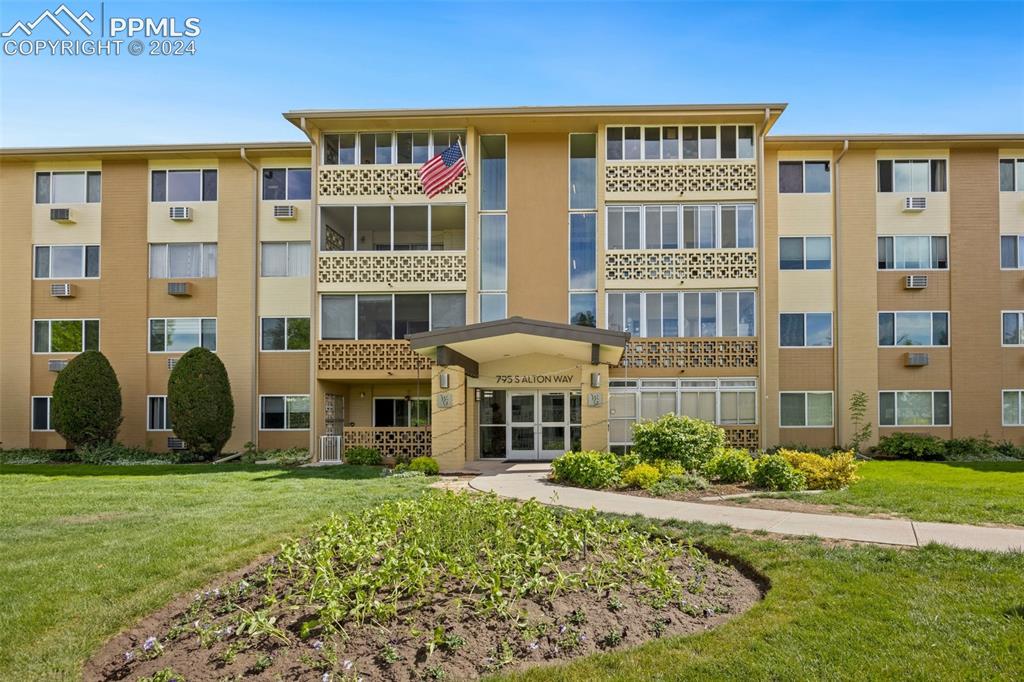 795 S Alton Way 10D