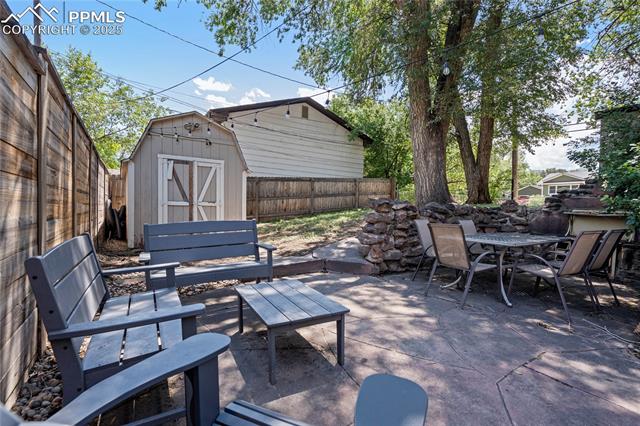 1633 N Chestnut Street