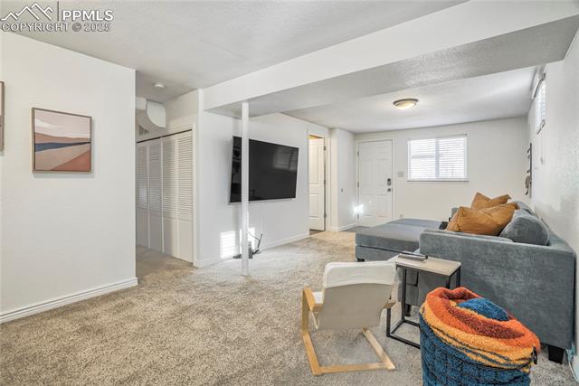 1633 N Chestnut Street