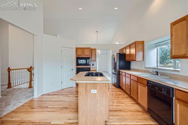 5570 Flag Way
