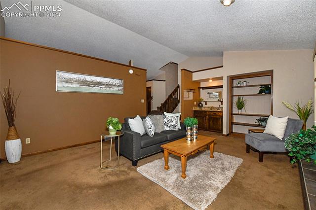 4260 Loch Lomond Lane