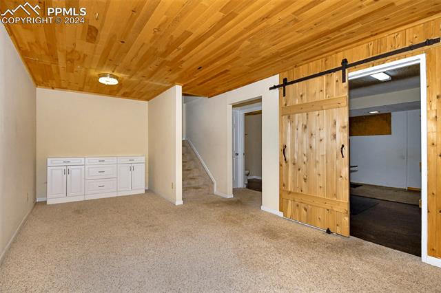 4260 Loch Lomond Lane