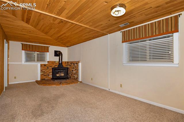 4260 Loch Lomond Lane