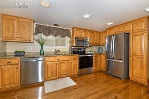 4260 Loch Lomond Lane