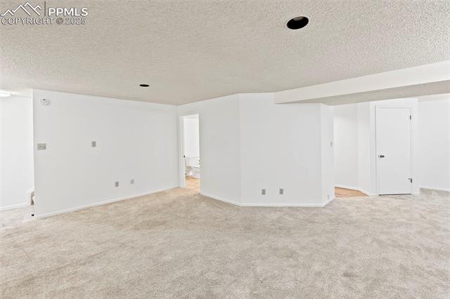 2043 Sussex Lane
