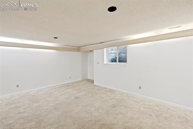 2043 Sussex Lane