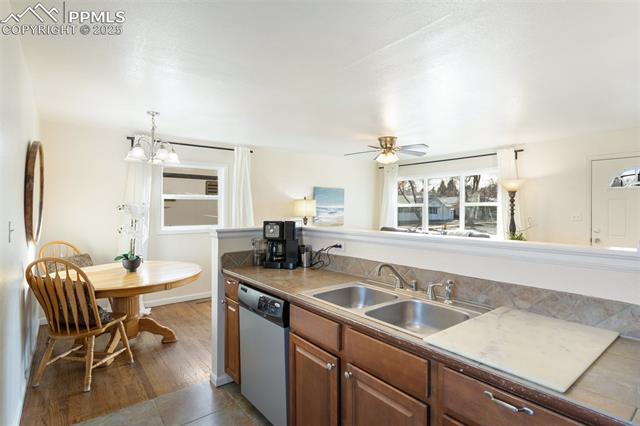 3238 E La Salle Street