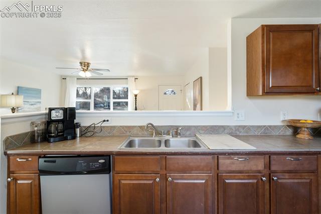 3238 E La Salle Street