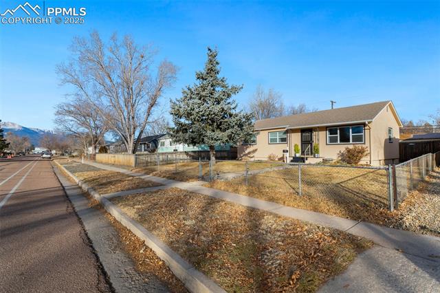 3238 E La Salle Street