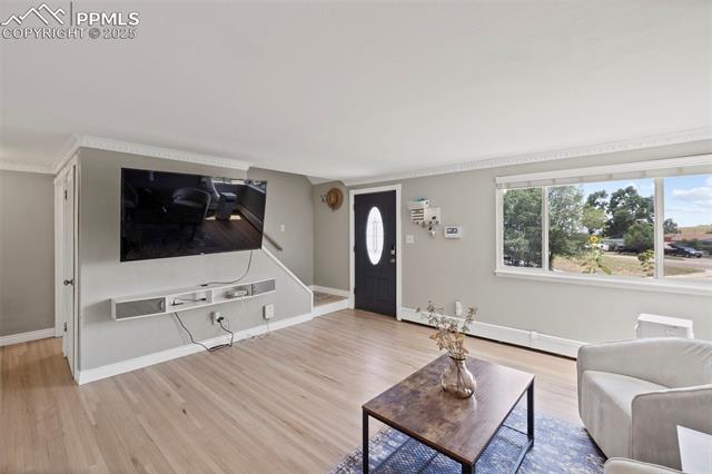 514 Loomis Circle