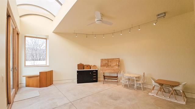 3650 Hill Circle
