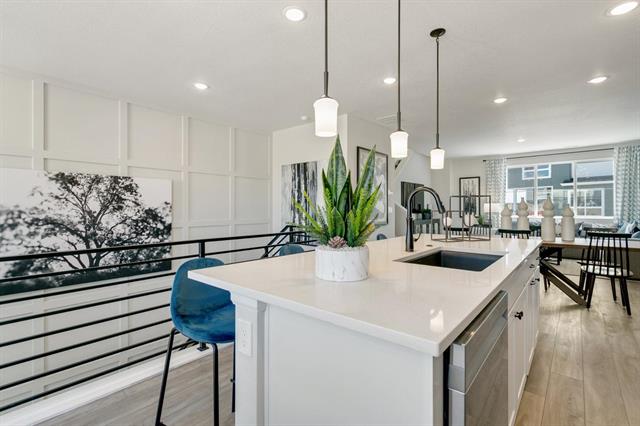 2032 Peridot Loop Heights