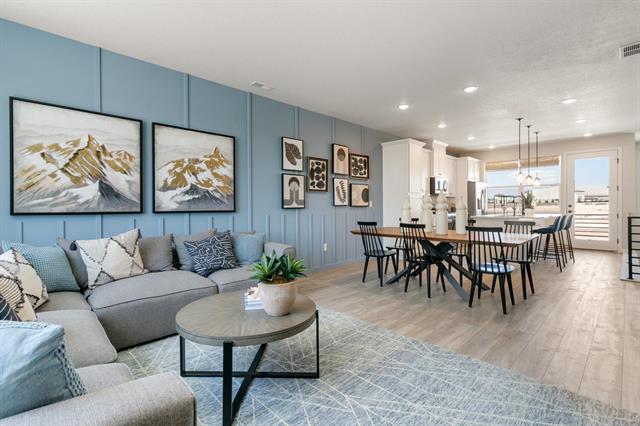 2032 Peridot Loop Heights