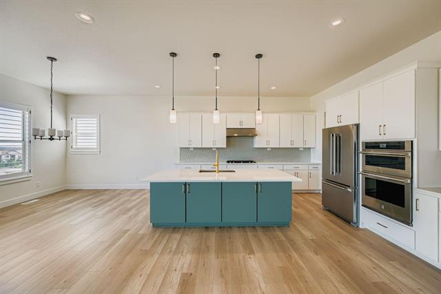 3425 Crest Hollow View