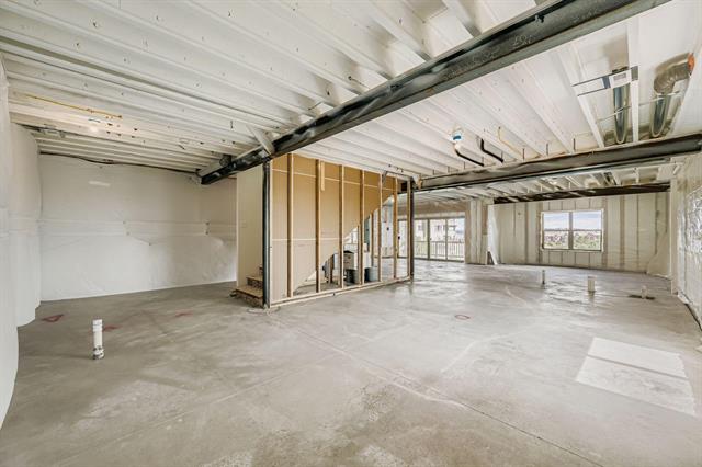 3425 Crest Hollow View