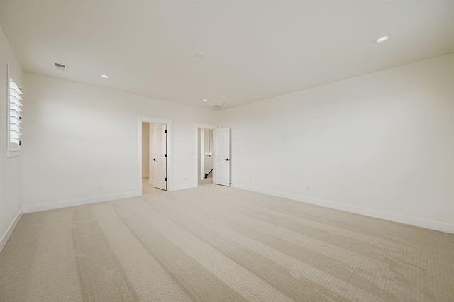 3425 Crest Hollow View