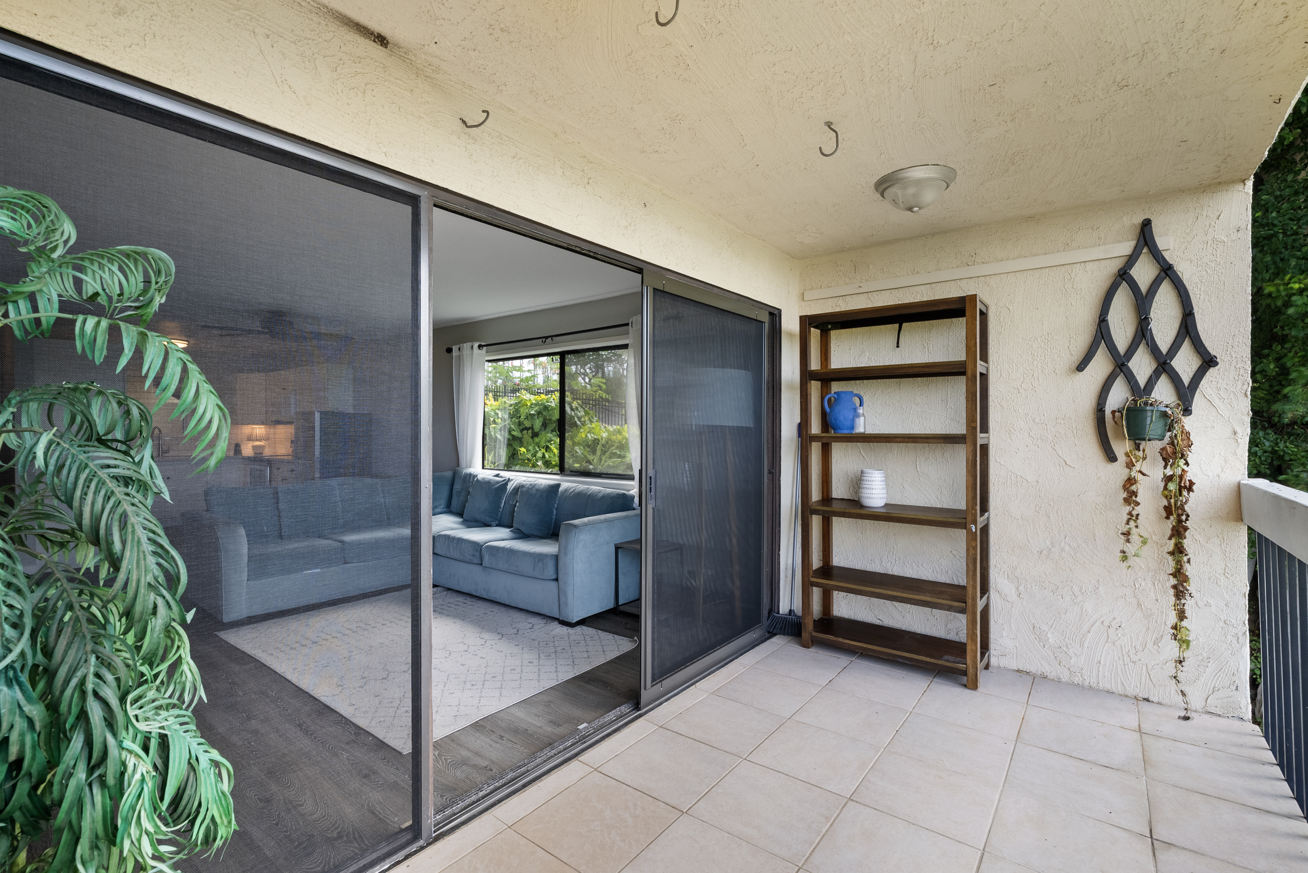 75-5863 KUAKINI HIGHWAY 108