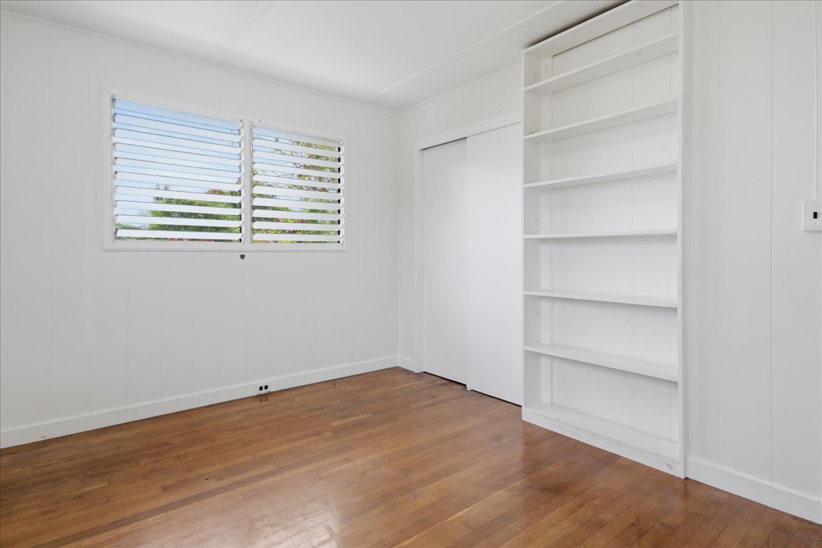 82 MALIA ST