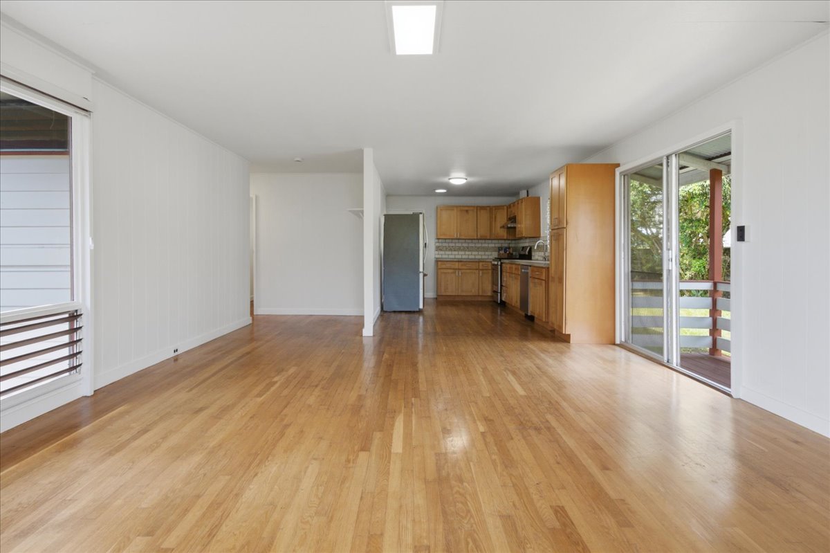 82 MALIA ST
