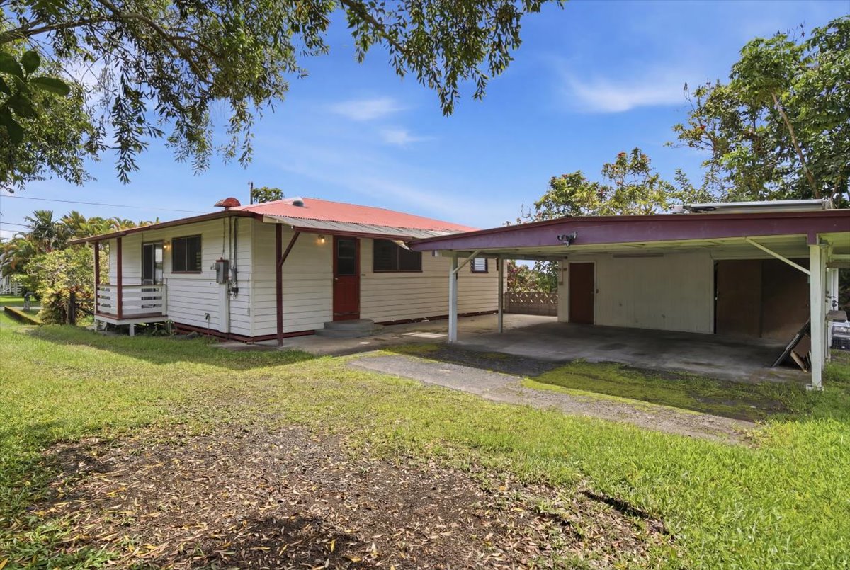 82 MALIA ST