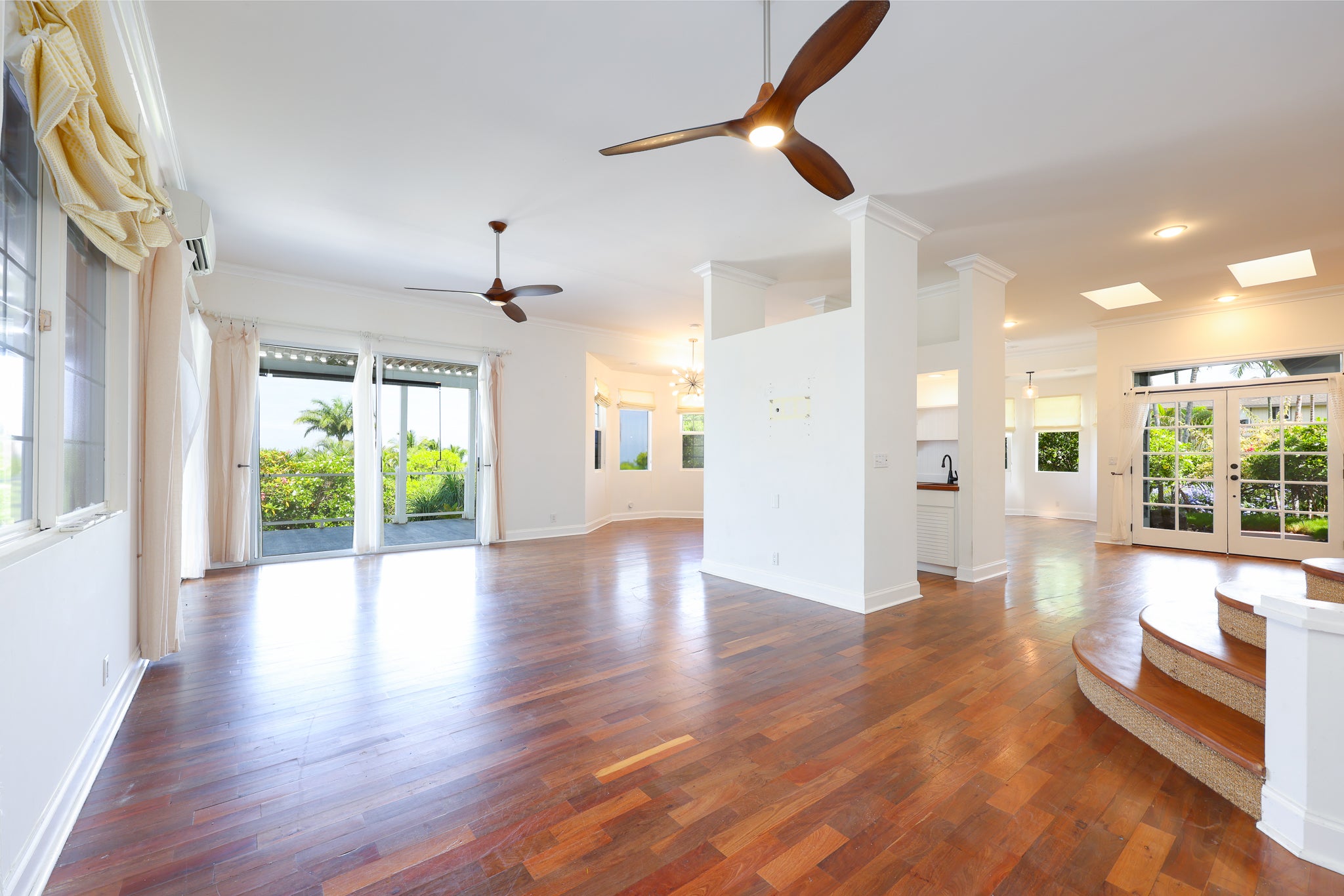 73-1208 HIOLANI ST