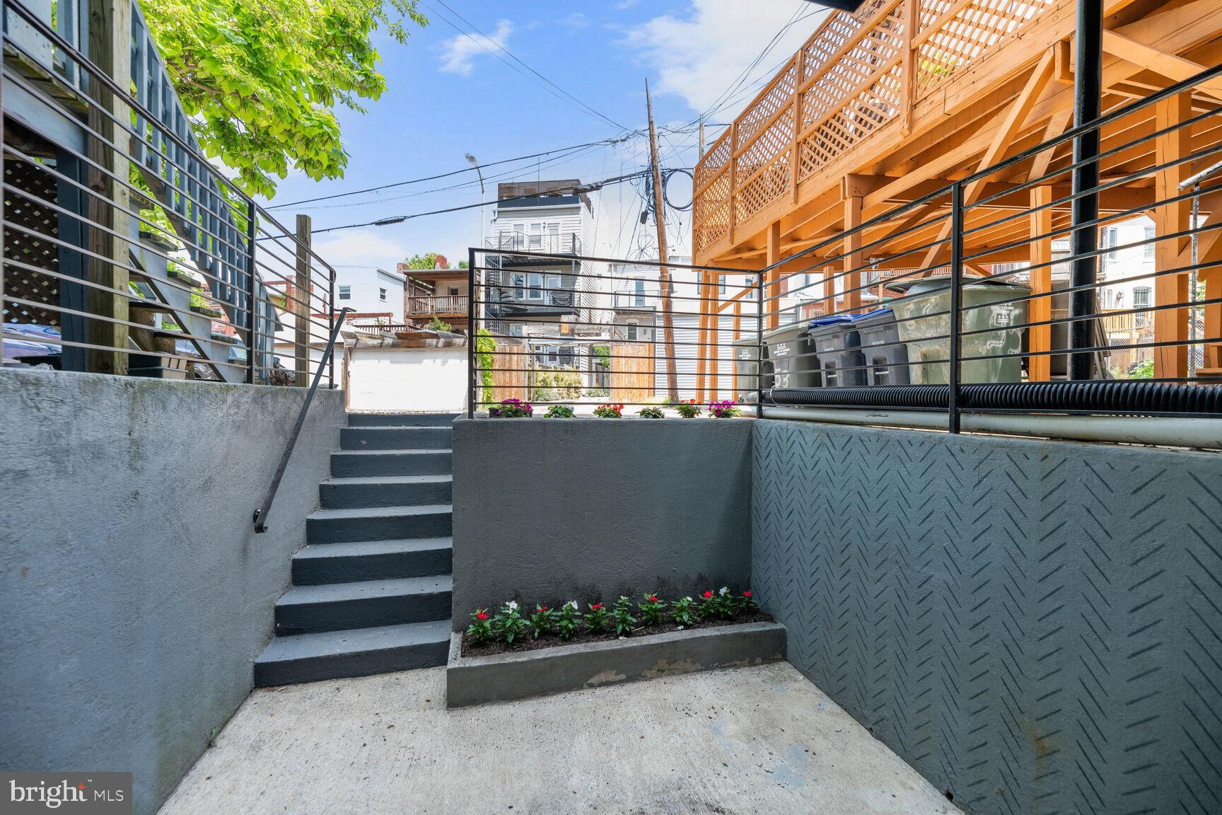 55 RHODE ISLAND AVENUE NW 1