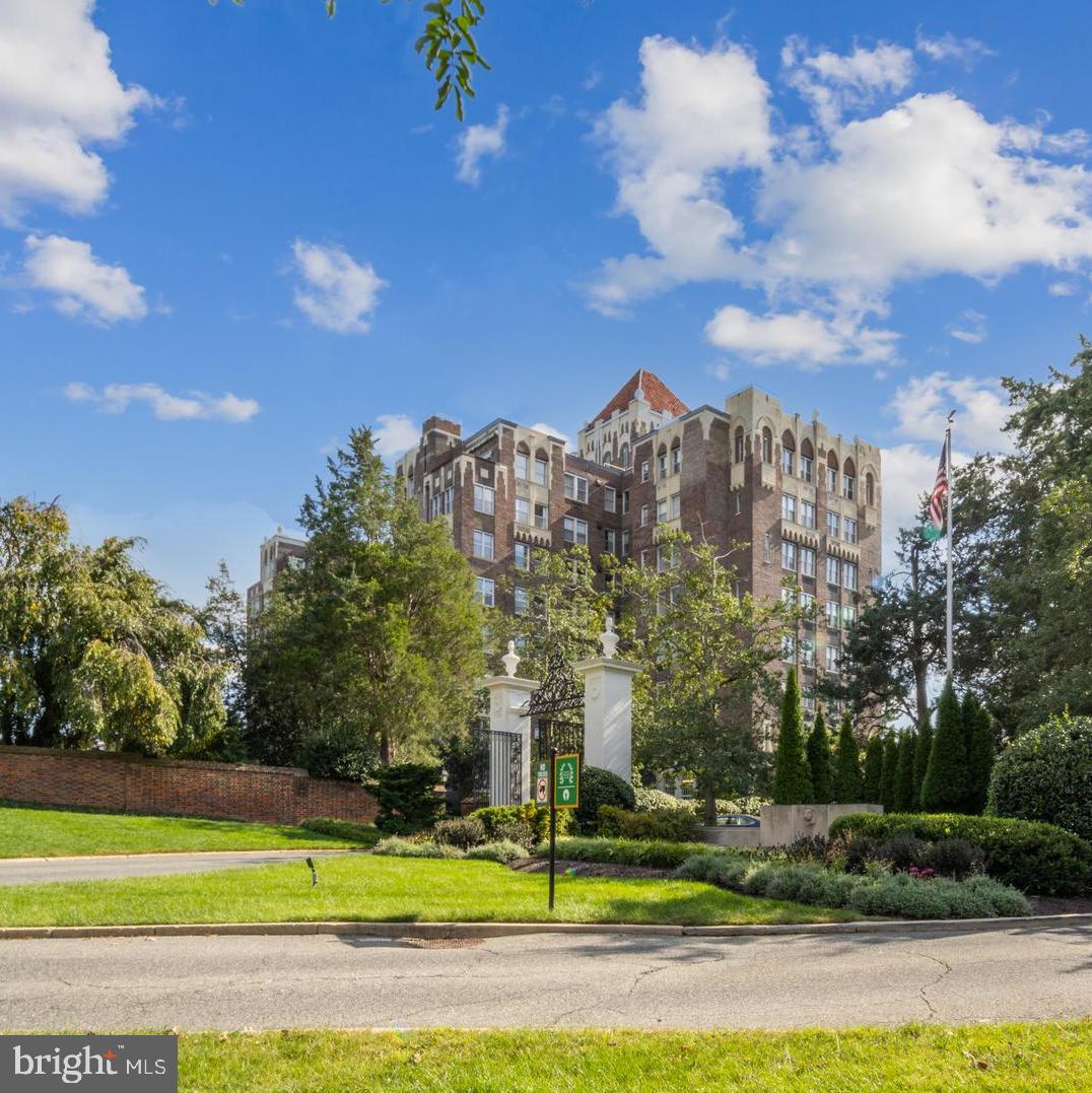 3900 CATHEDRAL AVENUE NW 601A