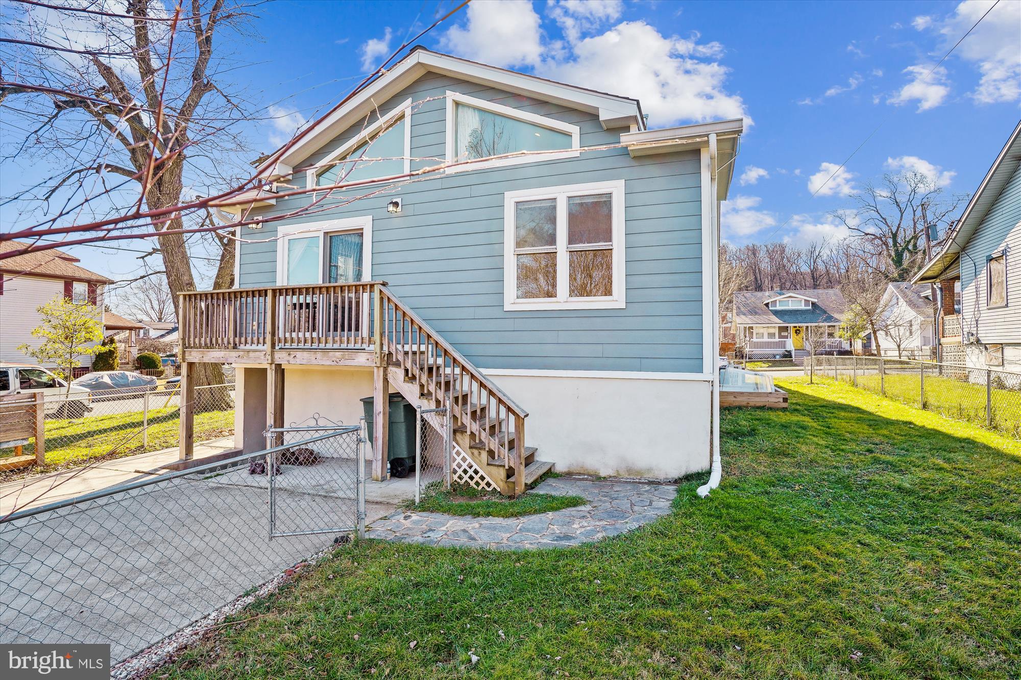 2122 RAND PLACE NE